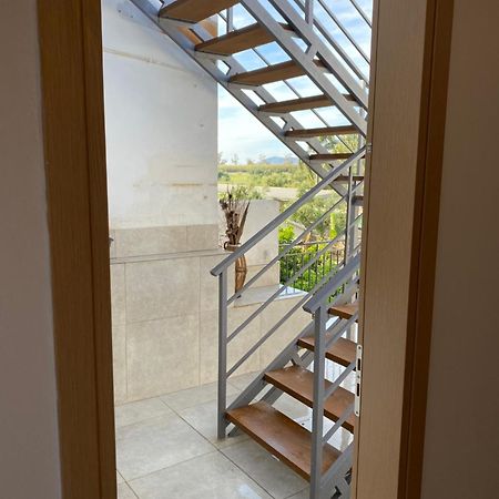 Giorgos House Attic Apartamento Gialova Exterior foto